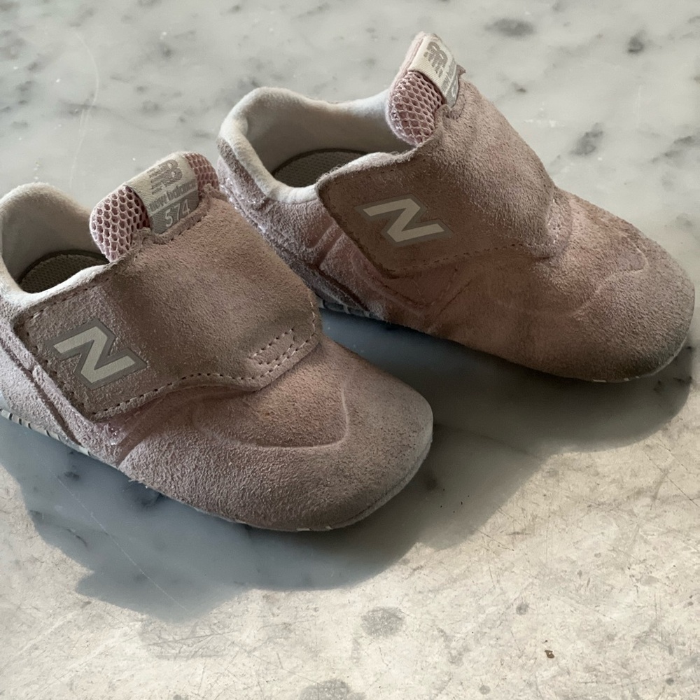 New Balance Baby Walker Shoes in Soft Pink